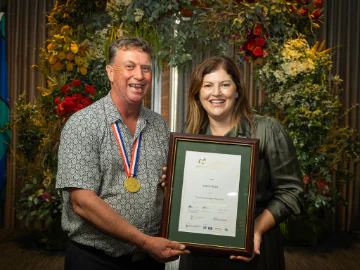 Mayor Tanya Richardson with Community Citizen of the Year, Loren Pratt